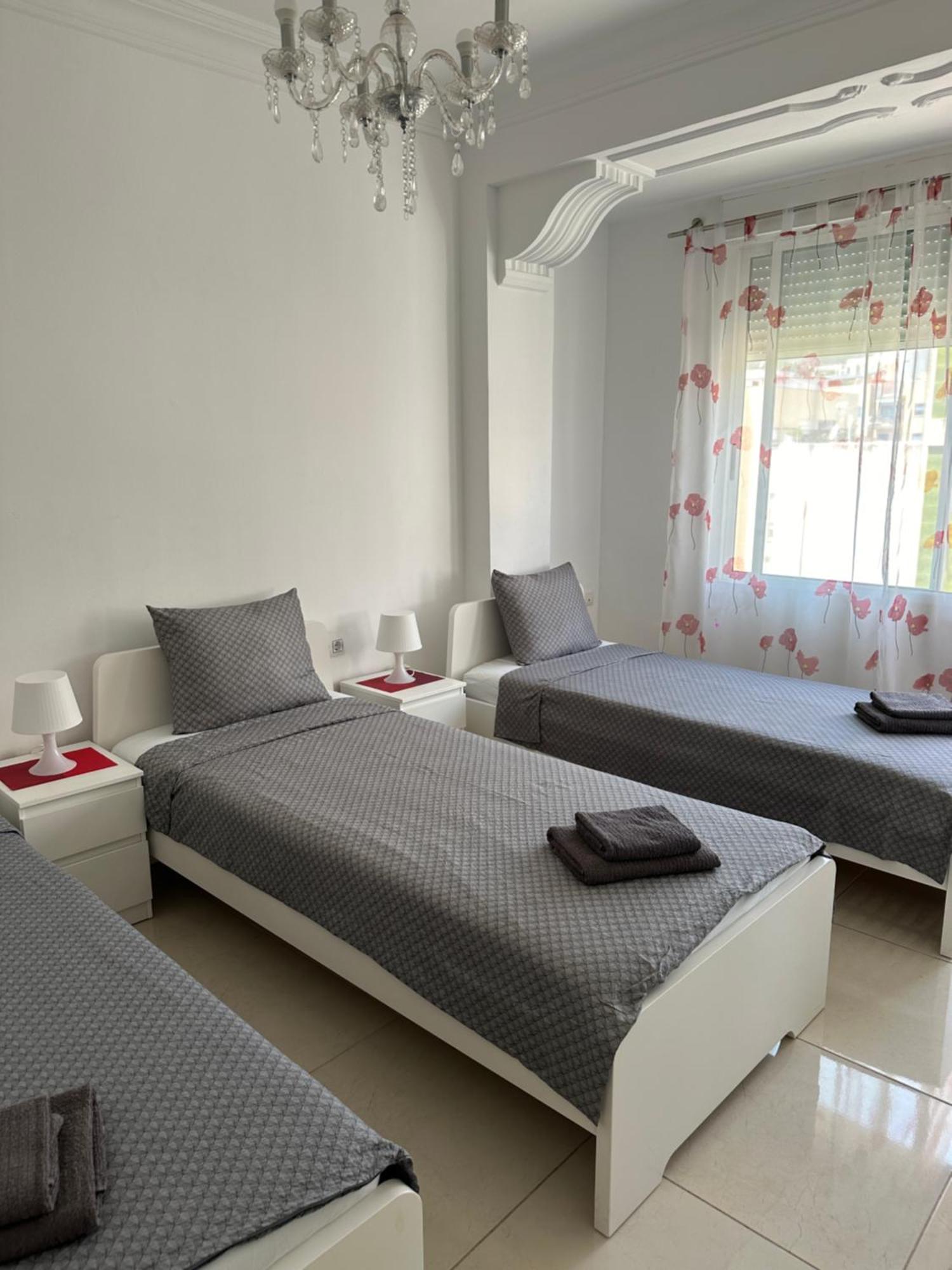 Modern And Bright 5 Bedroom Apartment Del Prado Gandia Exterior photo