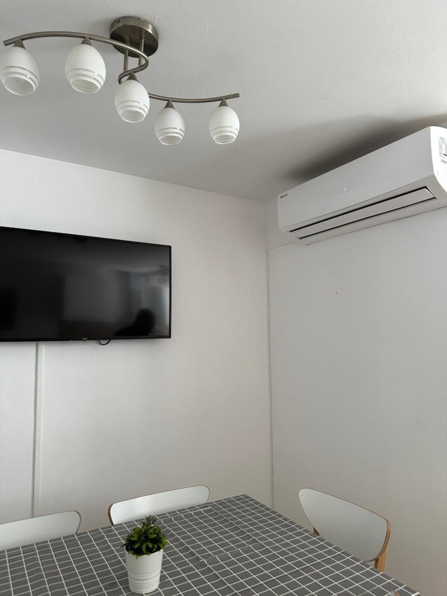 Modern And Bright 5 Bedroom Apartment Del Prado Gandia Exterior photo